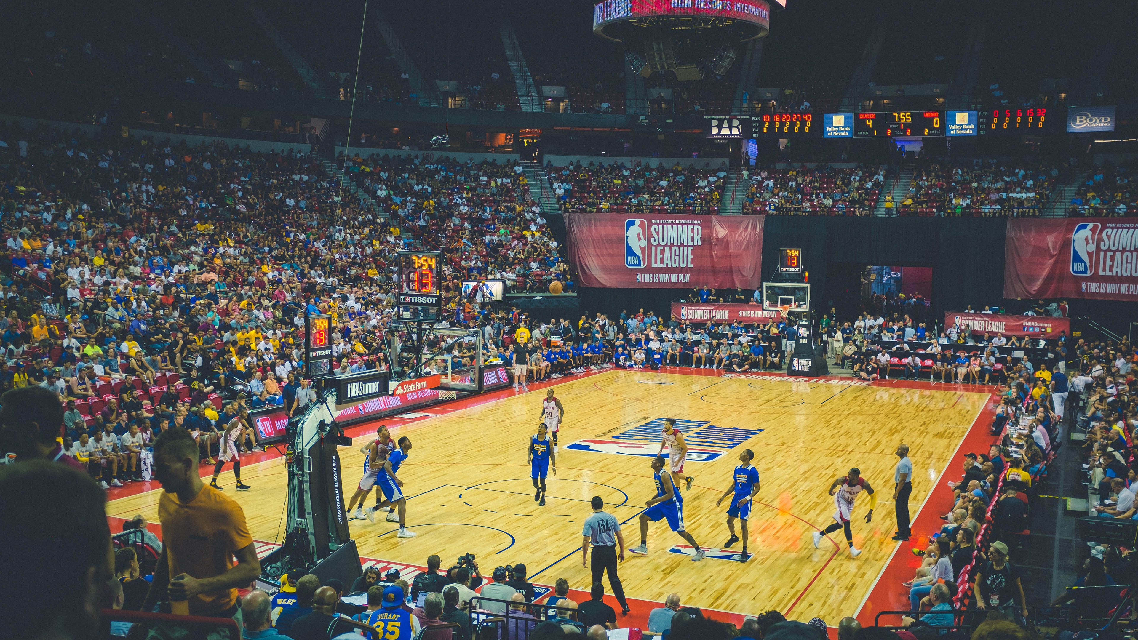 炽焰焚城，克里斯·保罗的冷血时刻如何让热火速胜76人